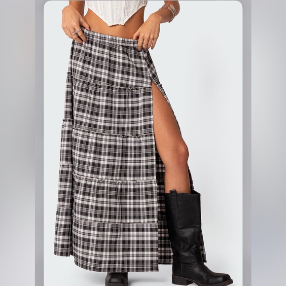 NEW- NWT Edikted Monochrome Checkered A-Line Skirt - Picture 1 of 2